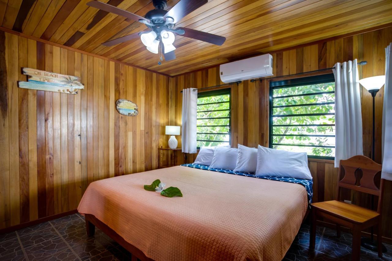 Driftwood Gardens Guesthouse Placencia Exteriér fotografie